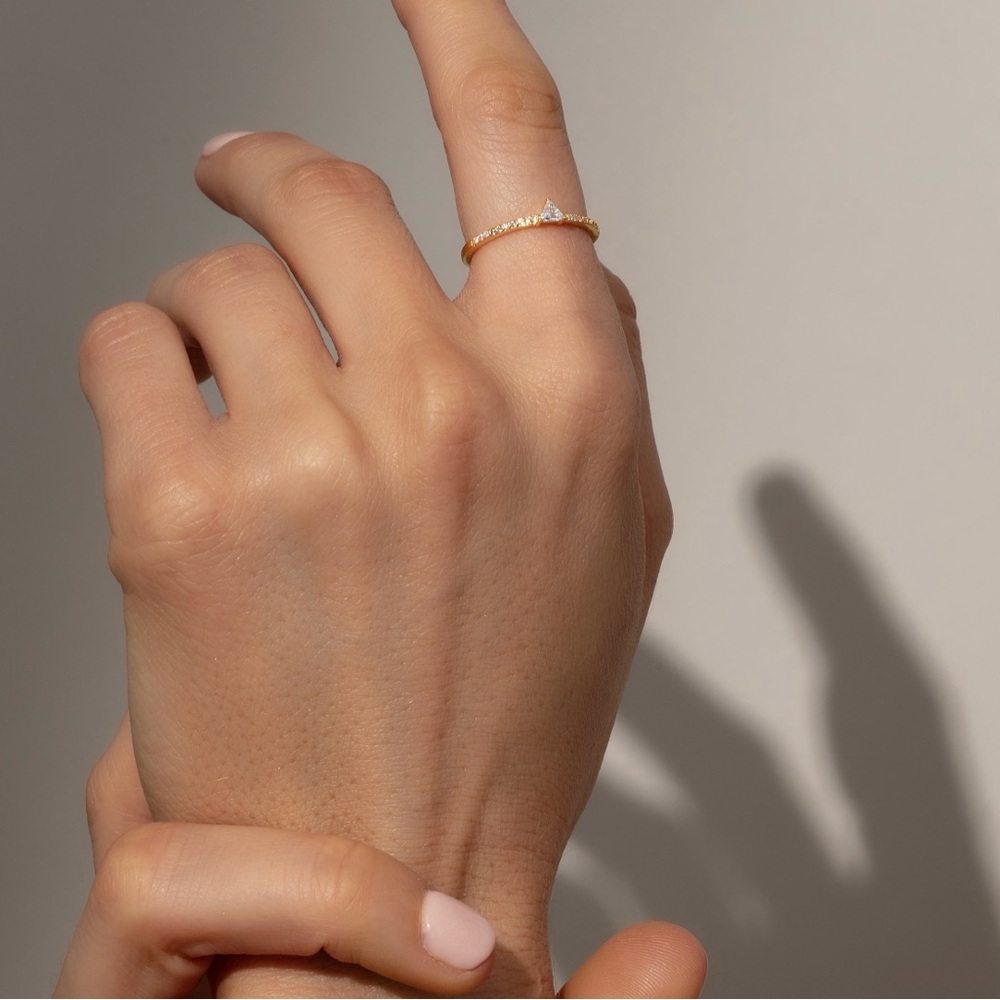 Uncommon James Three Points Ring